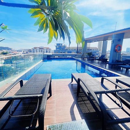 Honey Boutique Hotel Pattaya Exterior foto